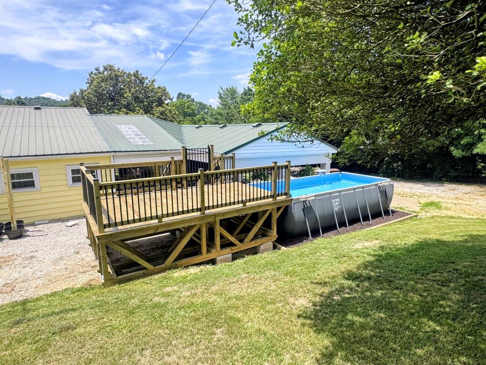 TimberCraft 10' x 16' Pool Deck
